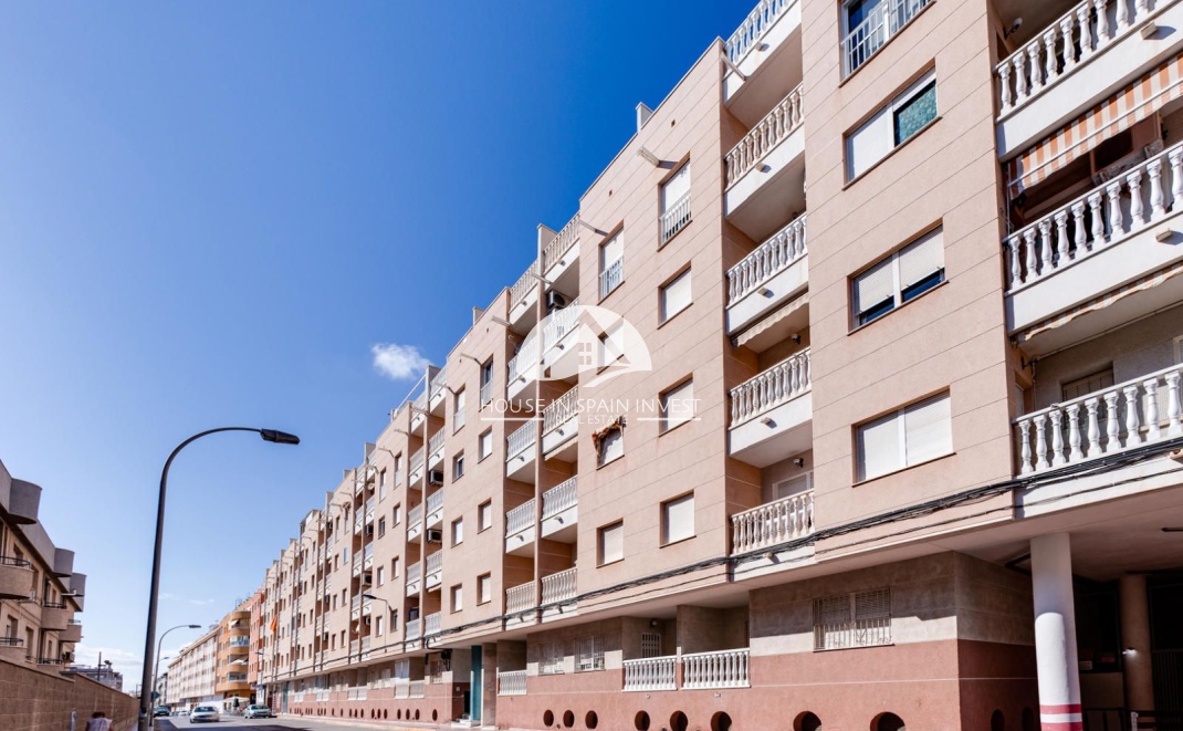 Resale - Apartment  - Torrevieja - Playa del Cura