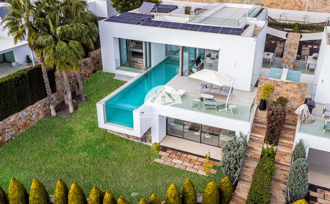 Resale - Villa - Orihuela Costa