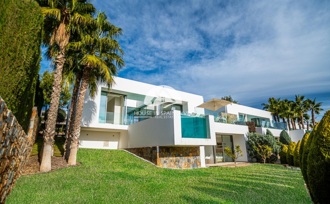 Resale - Villa - Orihuela Costa