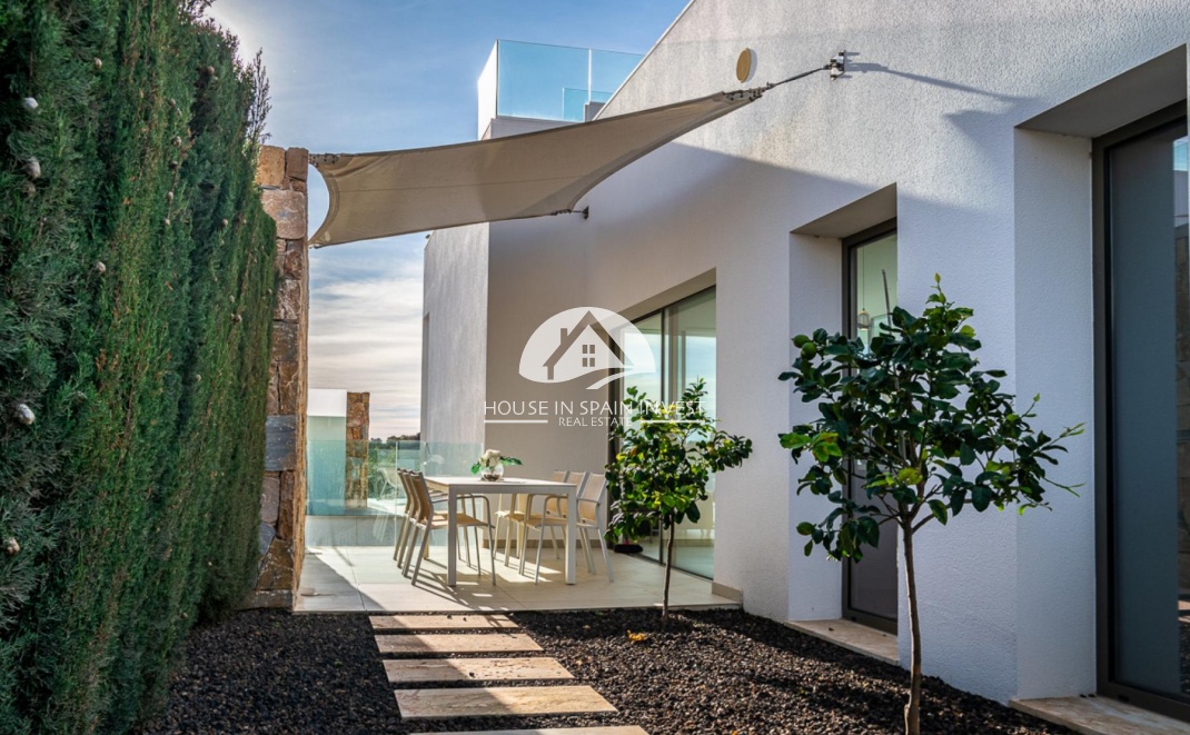 Resale - Villa - Orihuela Costa