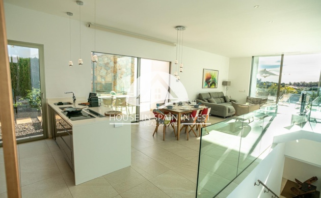 Resale - Villa - Orihuela Costa