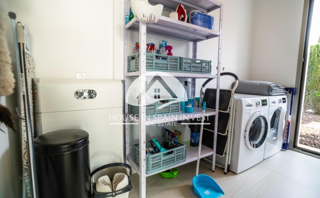 Resale - Villa - Orihuela Costa