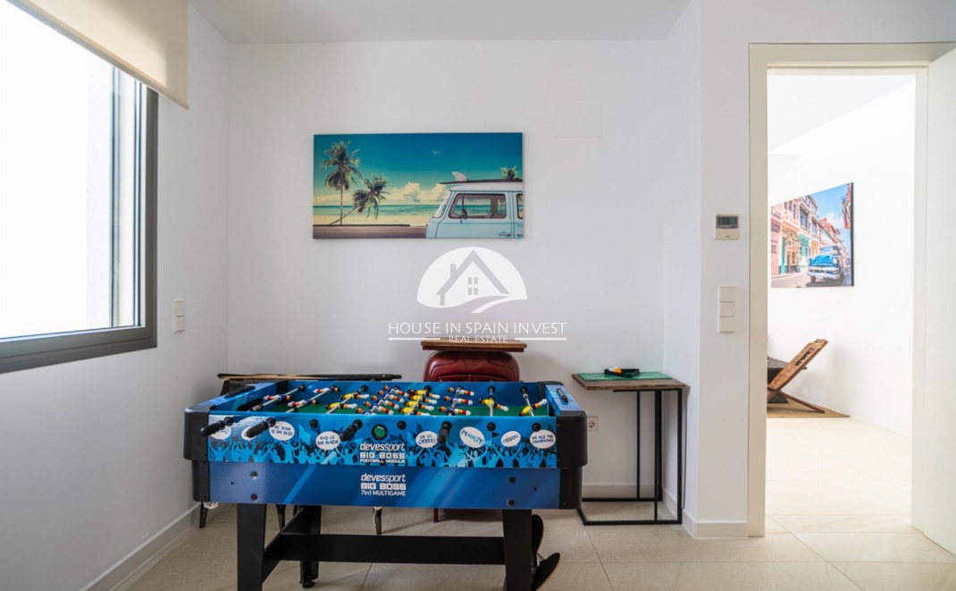 Resale - Villa - Orihuela Costa