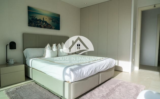 Resale - Villa - Orihuela Costa