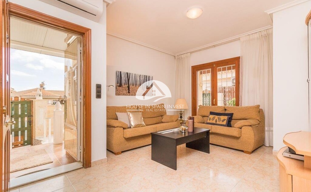 Resale - Villa - Orihuela Costa - La Zenia
