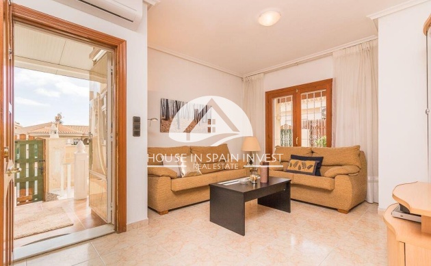 Resale - Villa - Orihuela Costa - La Zenia
