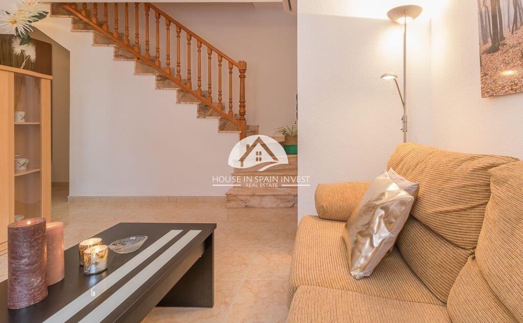 Resale - Villa - Orihuela Costa - La Zenia