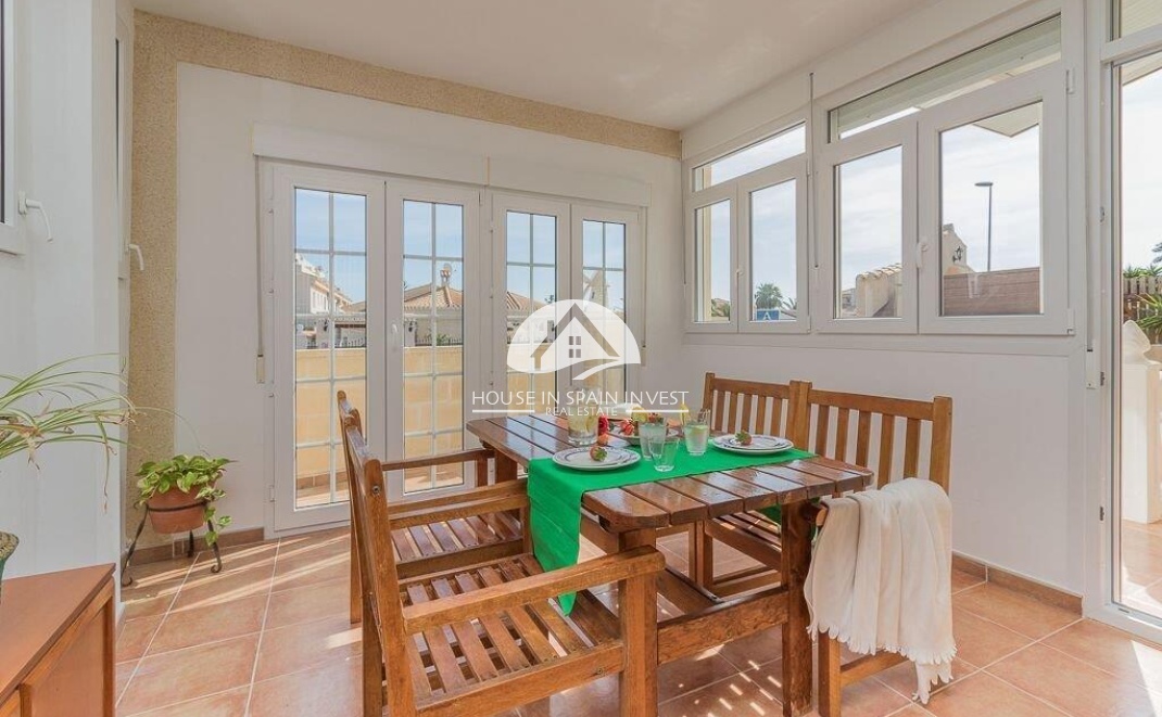 Resale - Villa - Orihuela Costa - La Zenia