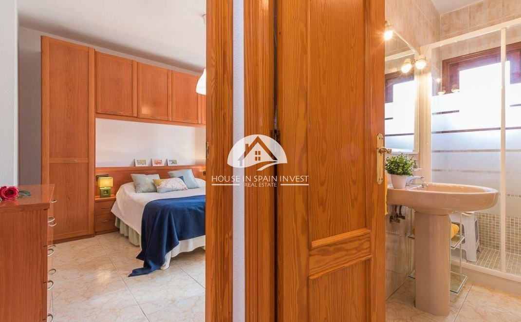 Resale - Villa - Orihuela Costa - La Zenia