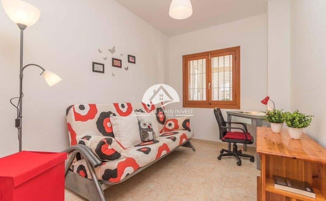 Resale - Villa - Orihuela Costa - La Zenia