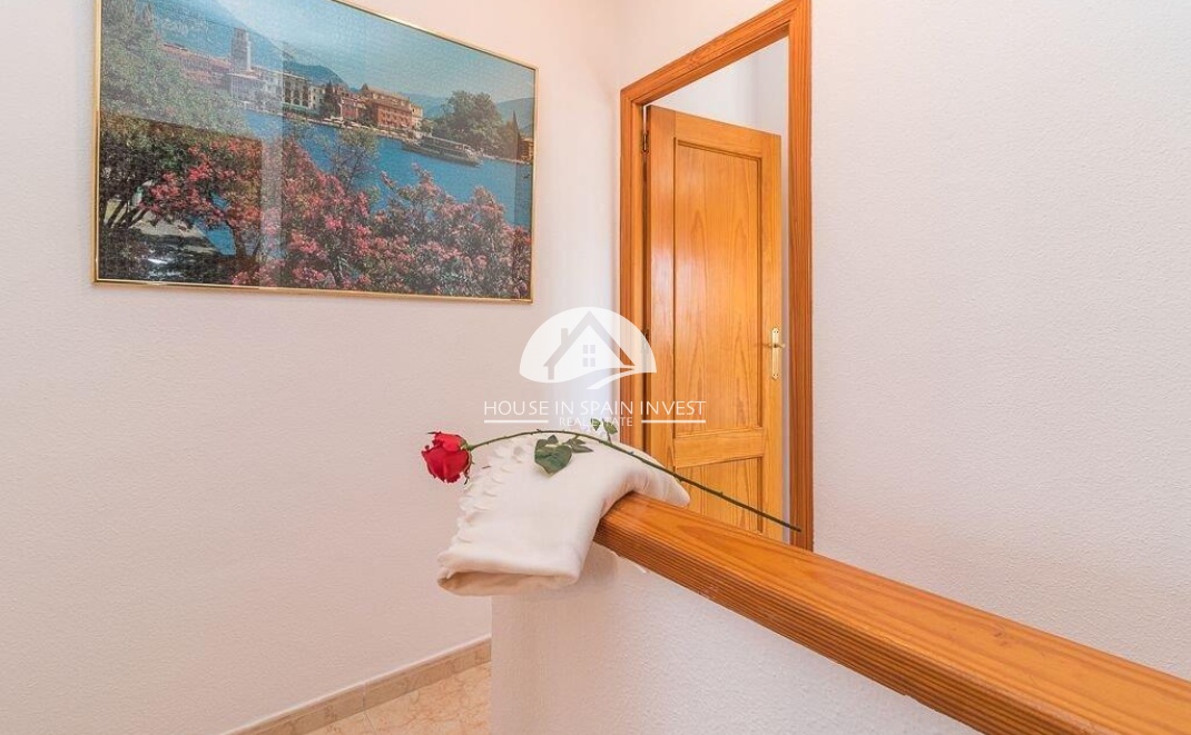 Resale - Villa - Orihuela Costa - La Zenia