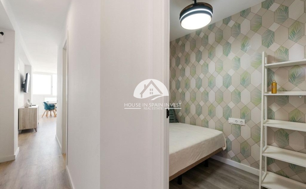 Resale - Apartment  - Torrevieja - Cabo Cervera