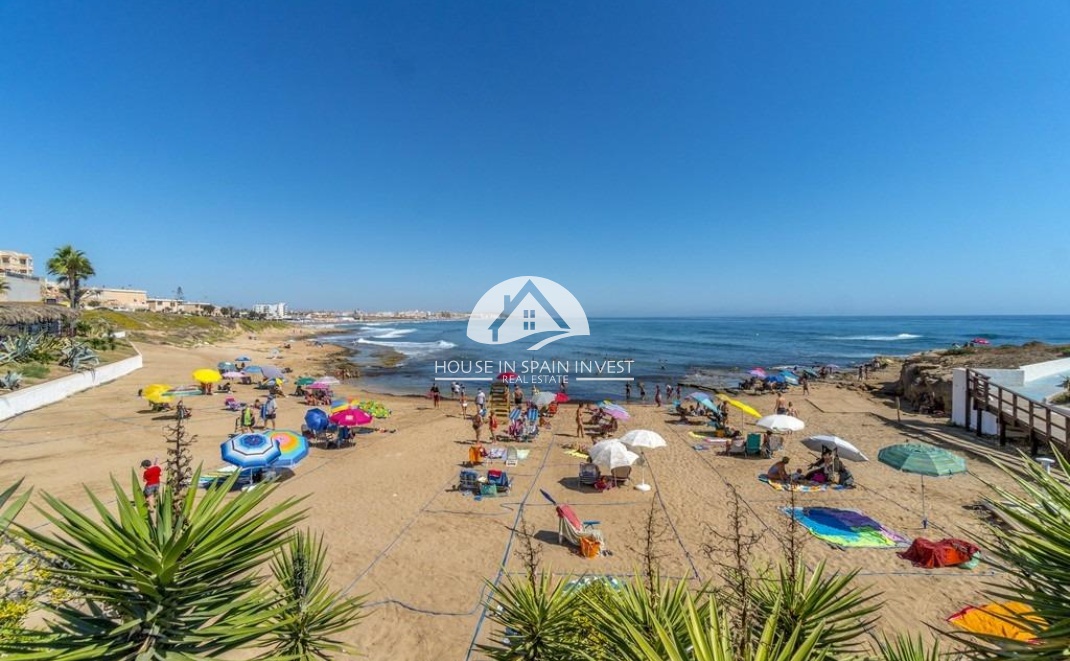 Resale - Apartment  - Torrevieja - Cabo Cervera