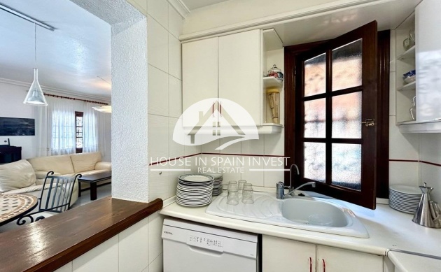 Herverkoop - Villa - Orihuela Costa - La Zenia