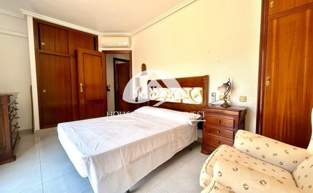 Herverkoop - Villa - Orihuela Costa - La Zenia