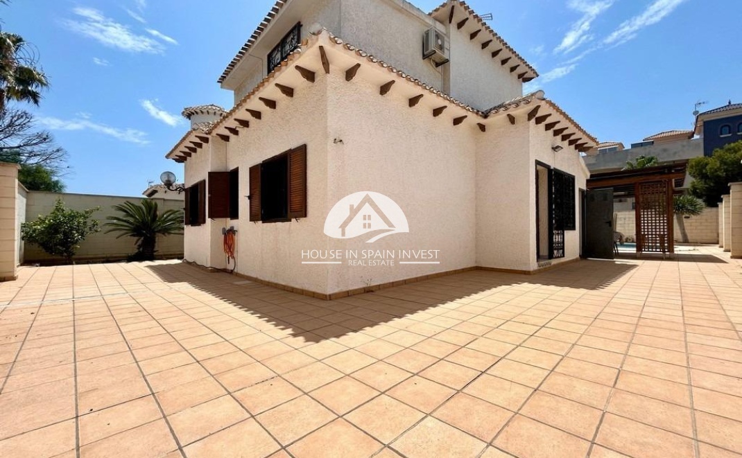 Herverkoop - Villa - Orihuela Costa - La Zenia