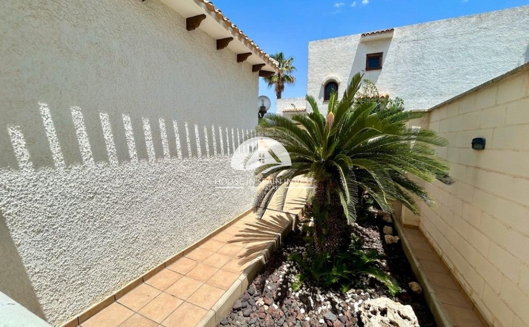 Herverkoop - Villa - Orihuela Costa - La Zenia