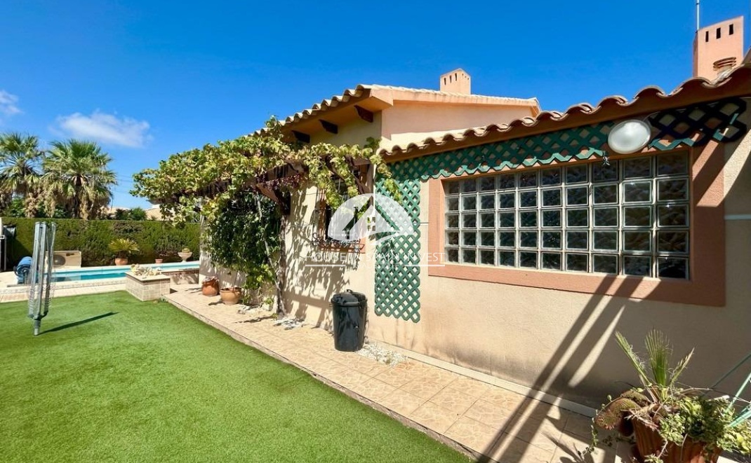 Herverkoop - Villa - Orihuela Costa - Cabo roig  