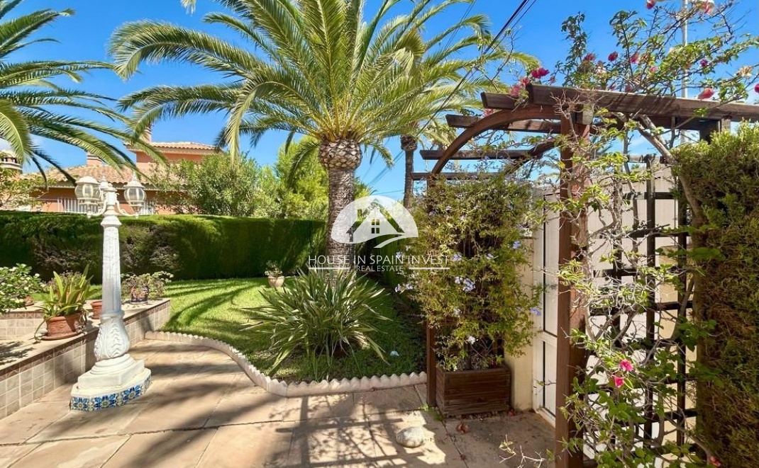 Herverkoop - Villa - Orihuela Costa - Cabo roig  