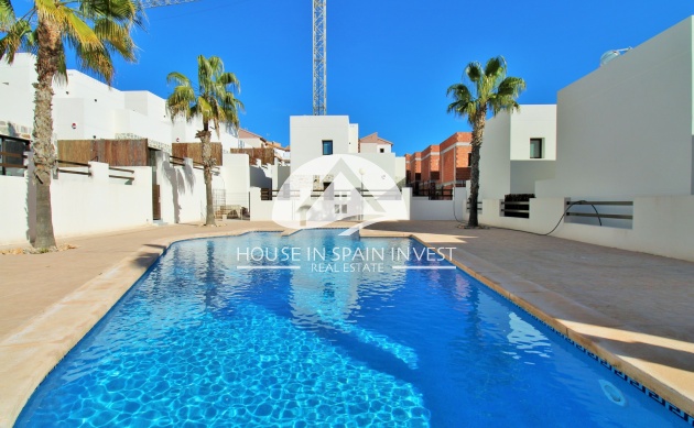 Herverkoop - Villa - Orihuela Costa - Villamartín