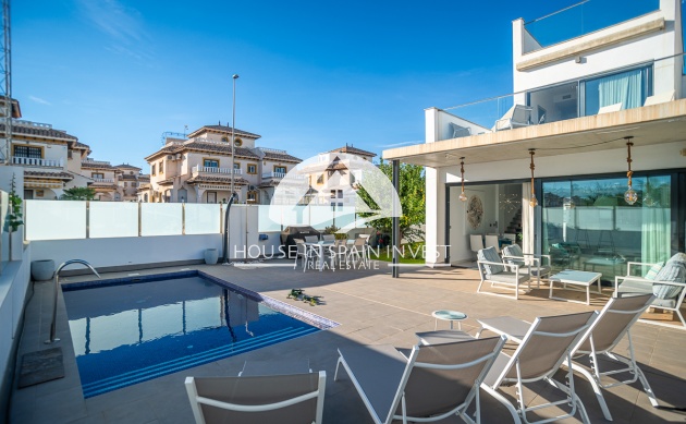 Herverkoop - Villa - Orihuela Costa - Lomas De Cabo Roig