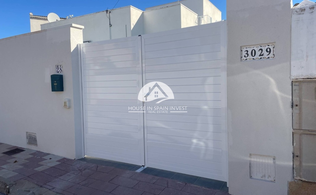 Resale - Villa - Torrevieja - La Siesta - El Chaparral - San Luis