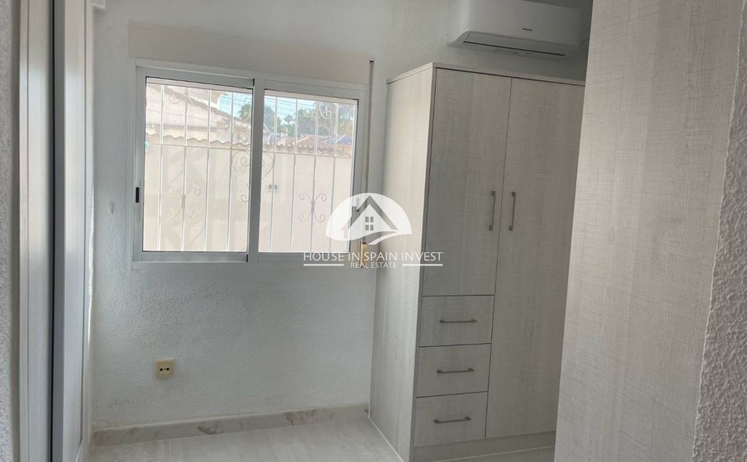 Resale - Villa - Torrevieja - La Siesta - El Chaparral - San Luis