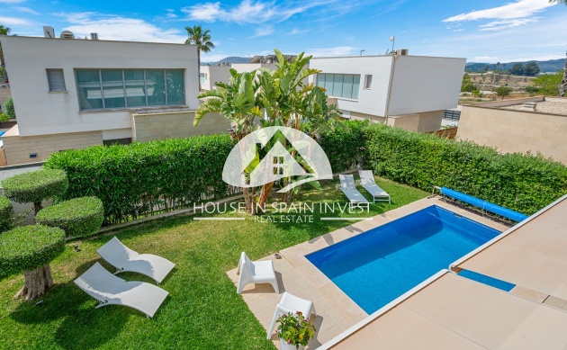 Herverkoop - Villa - Orihuela Costa - Vistabella