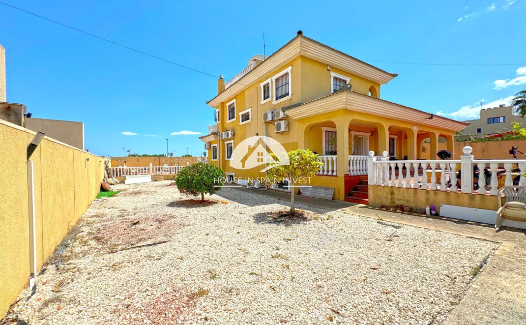 Herverkoop - Villa - Torrevieja - Los Balcones  