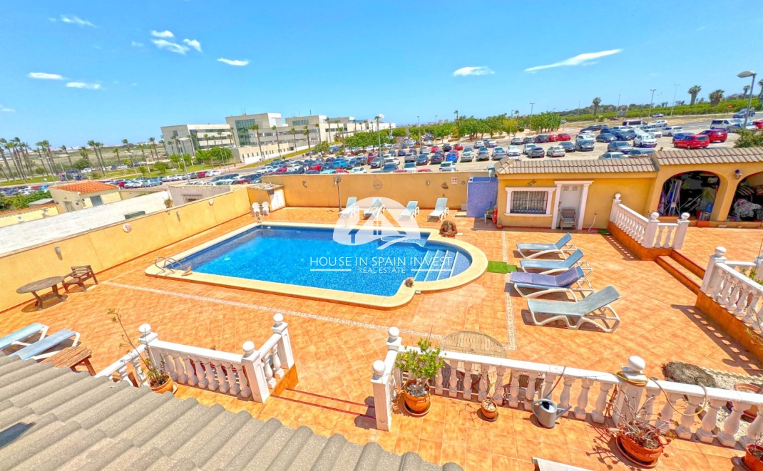 Herverkoop - Villa - Torrevieja - Los Balcones  