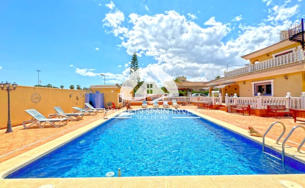 Herverkoop - Villa - Torrevieja - Los Balcones  