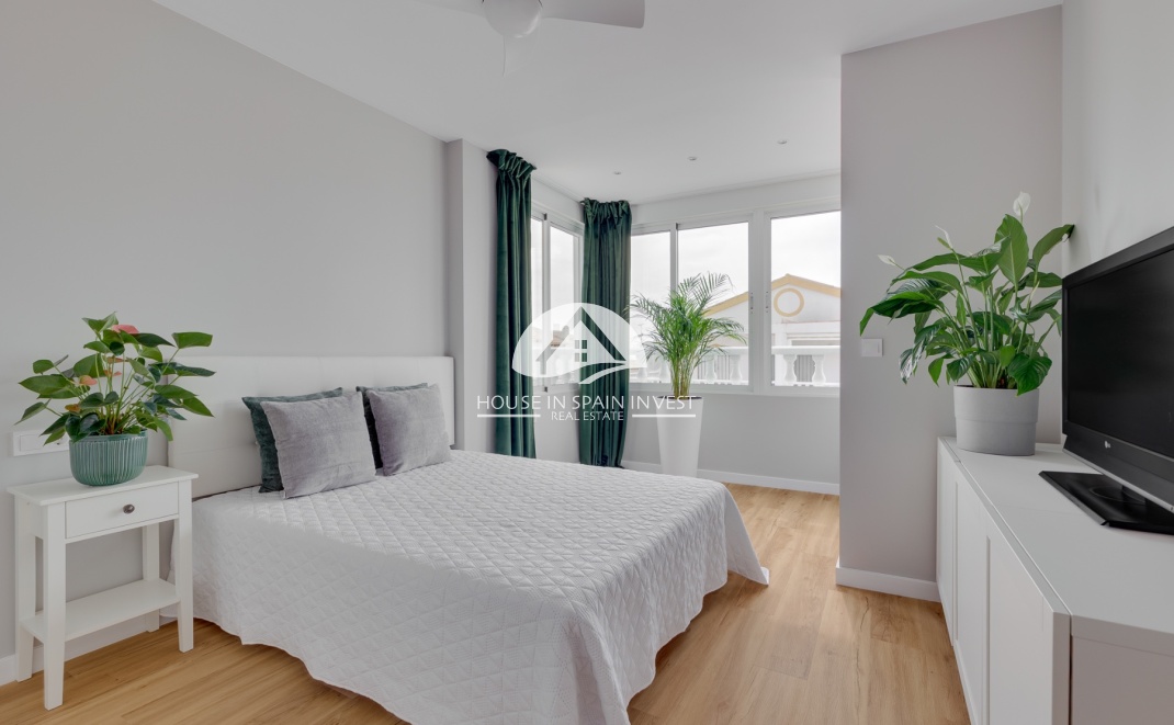 Herverkoop - Rijwoning - Orihuela Costa