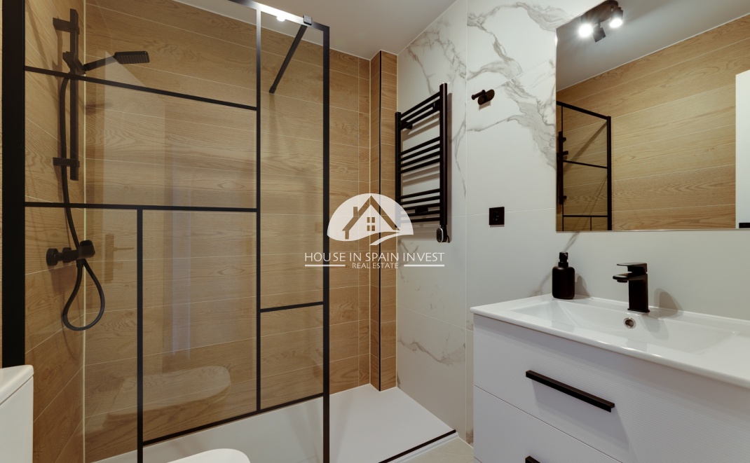 Herverkoop - Rijwoning - Orihuela Costa