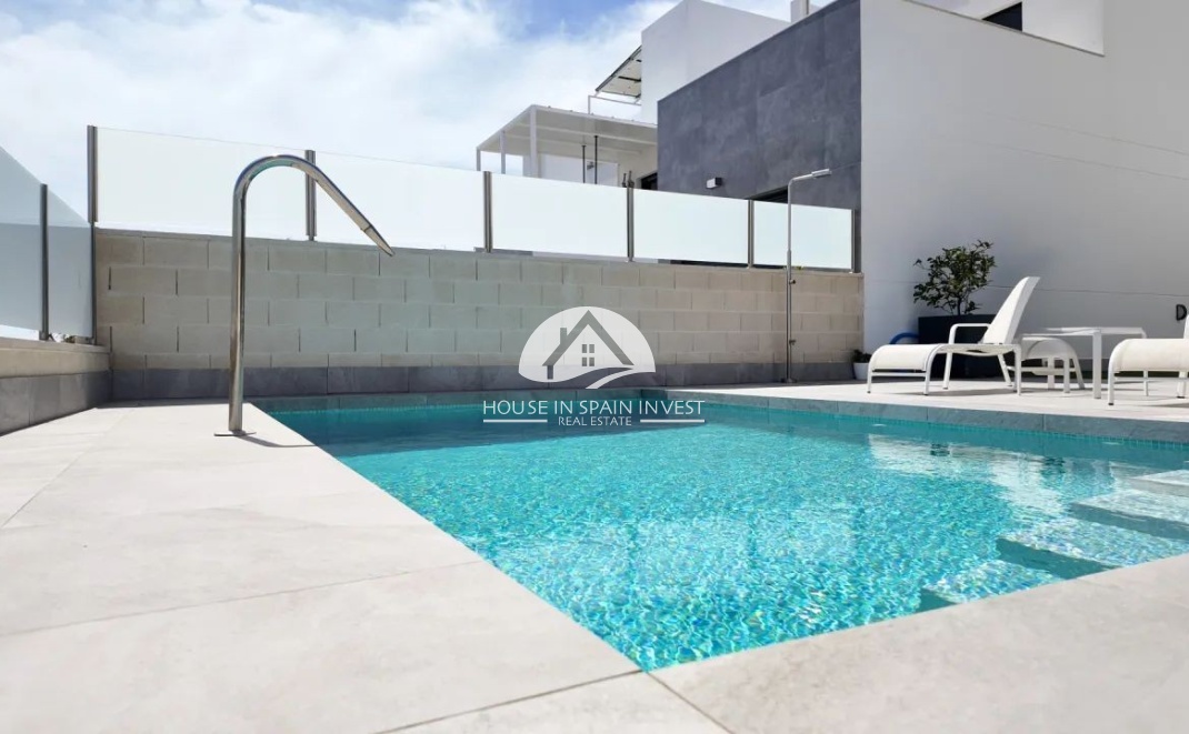 Herverkoop - Villa - Torrevieja - Los Balcones  