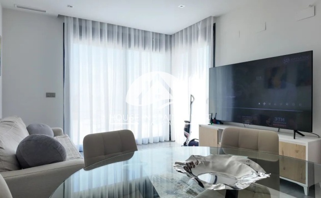 Herverkoop - Villa - Torrevieja - Los Balcones  