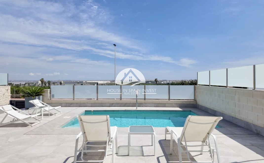 Herverkoop - Villa - Torrevieja - Los Balcones  