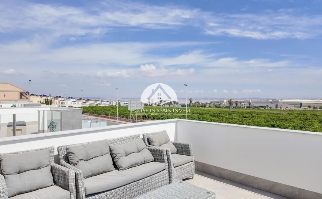 Herverkoop - Villa - Torrevieja - Los Balcones  