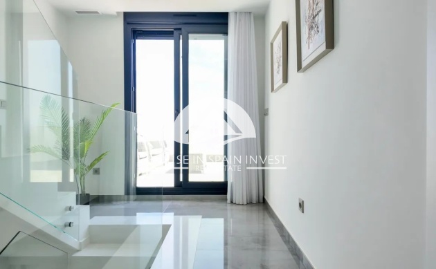 Herverkoop - Villa - Torrevieja - Los Balcones  