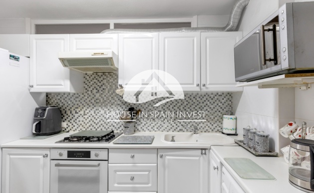 Resale - Apartment  - Torrevieja - Playa del Cura