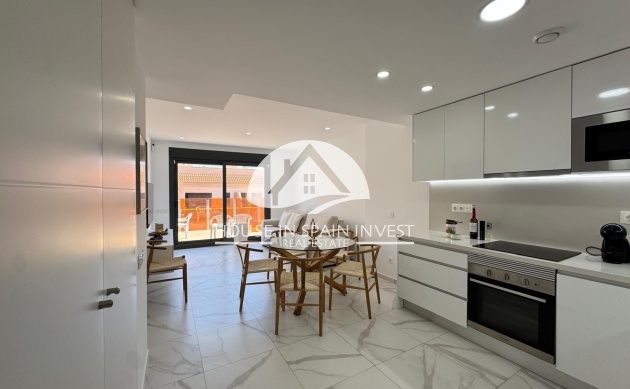 Resale - Apartment  - Torrevieja - Centro