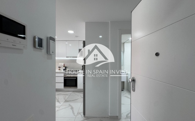 Resale - Apartment  - Torrevieja - Centro