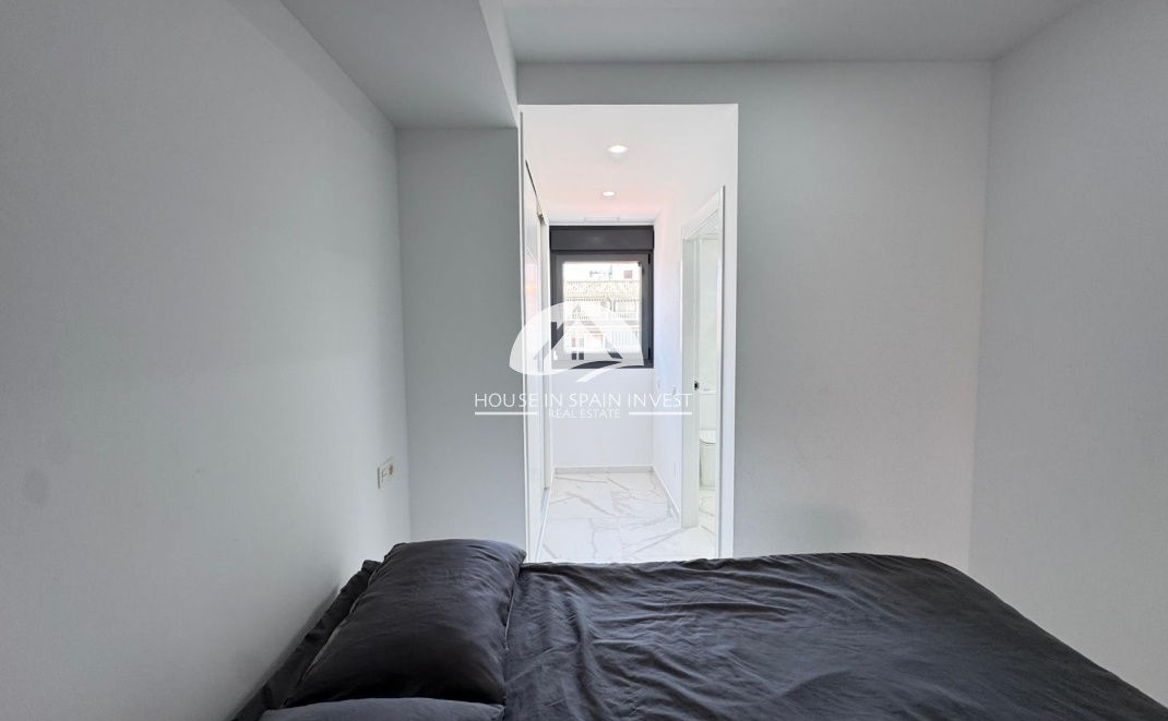 Resale - Apartment  - Torrevieja - Centro