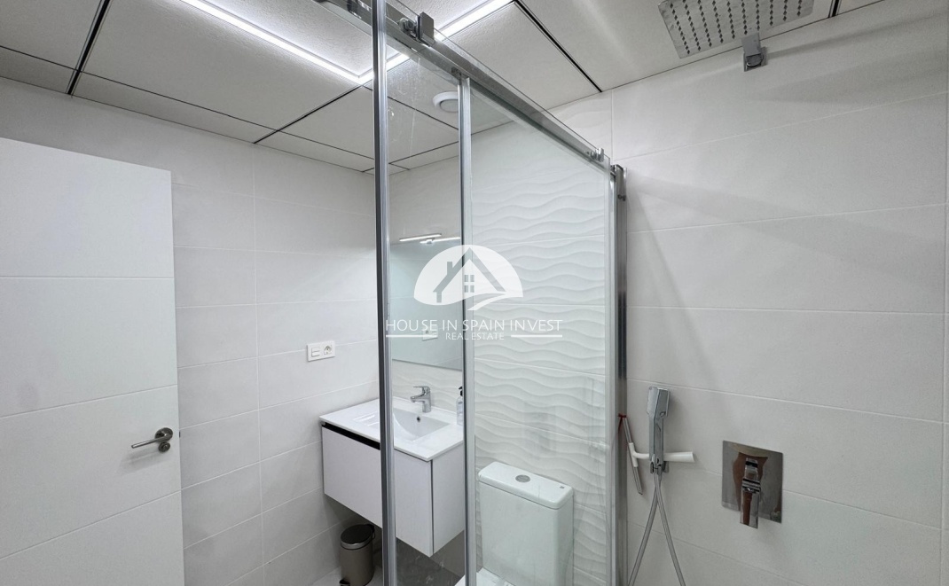 Resale - Apartment  - Torrevieja - Centro