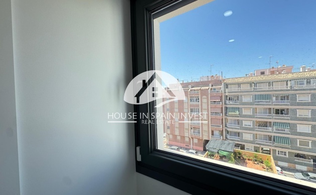 Resale - Apartment  - Torrevieja - Centro