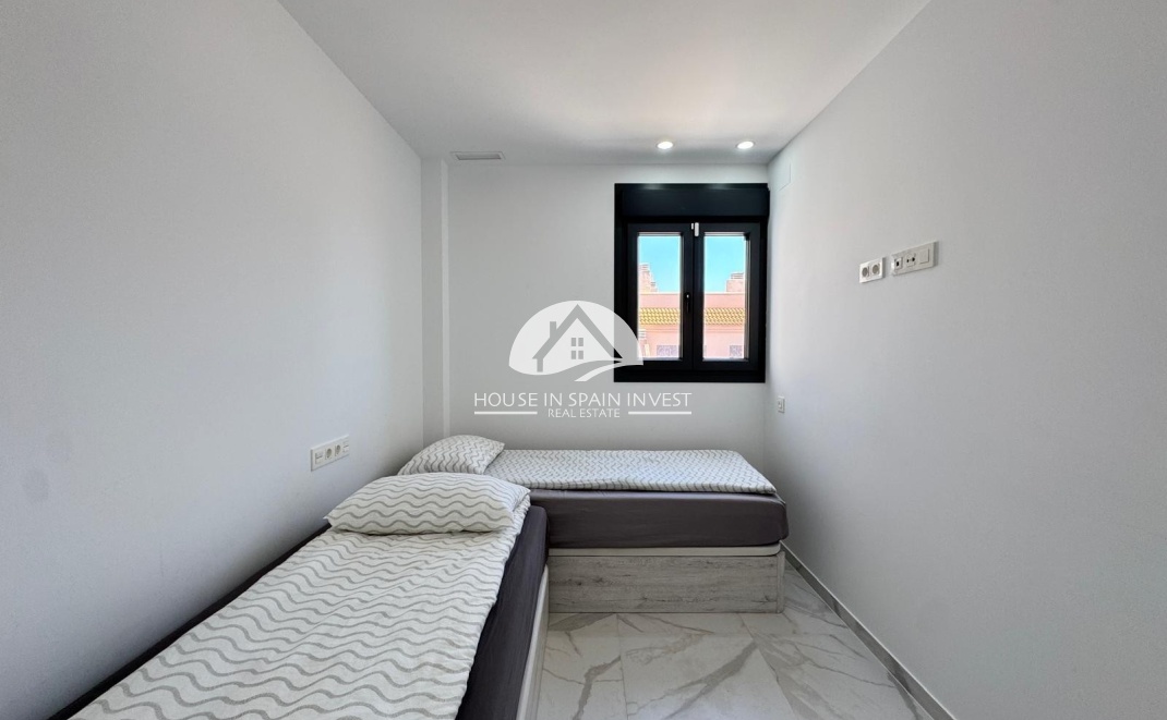 Resale - Apartment  - Torrevieja - Centro