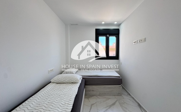 Resale - Apartment  - Torrevieja - Centro
