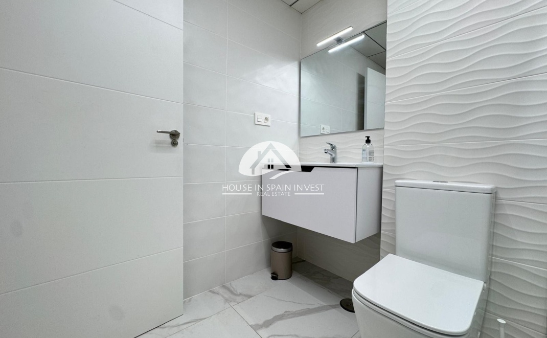 Resale - Apartment  - Torrevieja - Centro