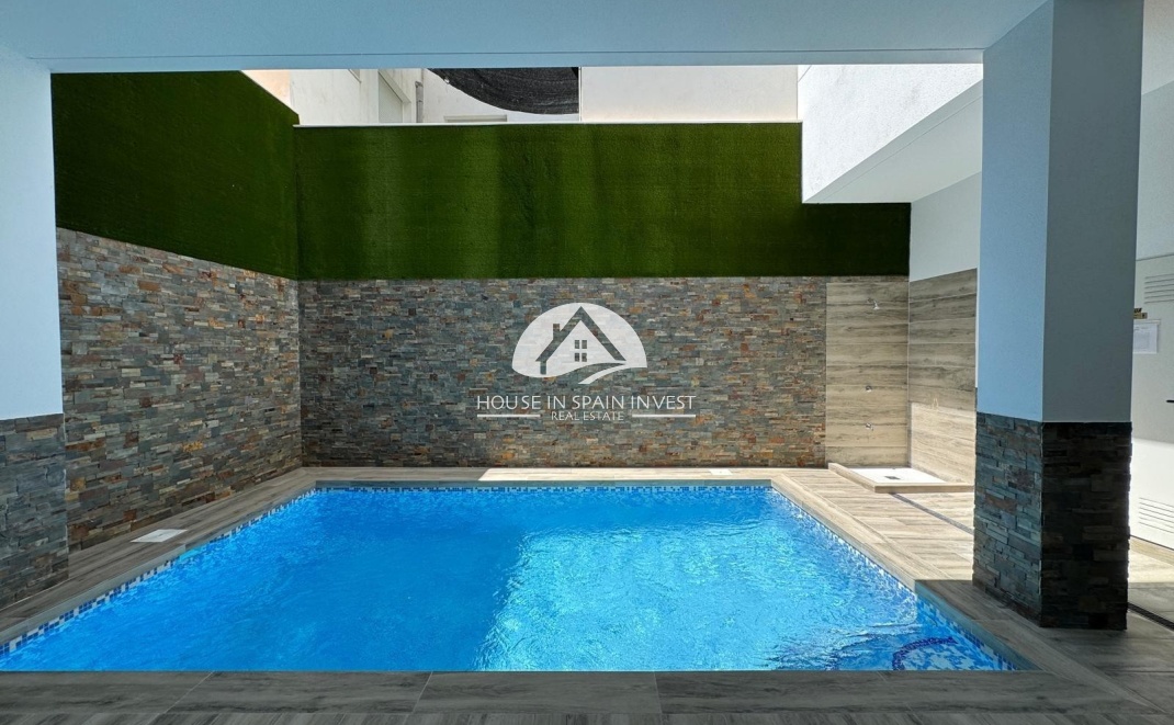 Resale - Apartment  - Torrevieja - Centro