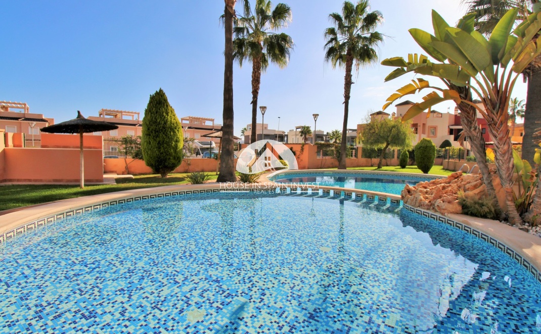 Resale - Apartment  - Torrevieja - Punta Prima  