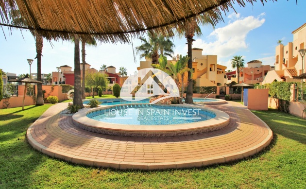 Resale - Apartment  - Torrevieja - Punta Prima  